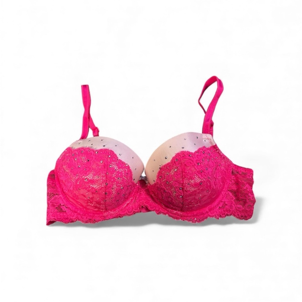 Victoria’s Secret Dream hot pink lace bra w/rhinestones